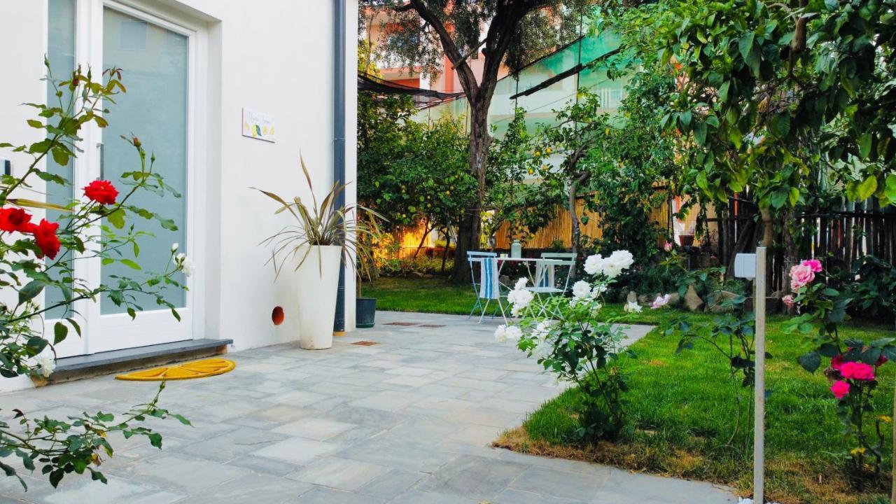 Flavia'S Lemons Bed and Breakfast Σορέντο Εξωτερικό φωτογραφία